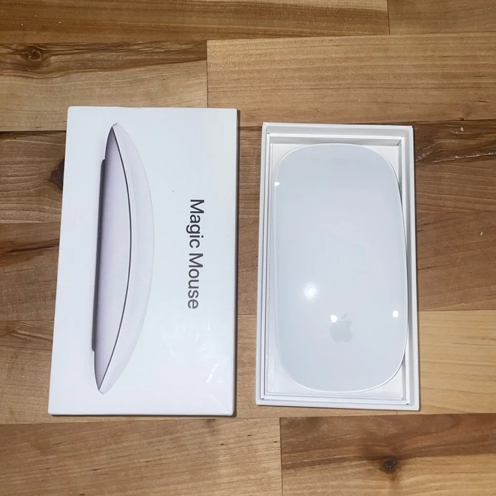 Apple Magic Mouse - White Multi-Touch Surface